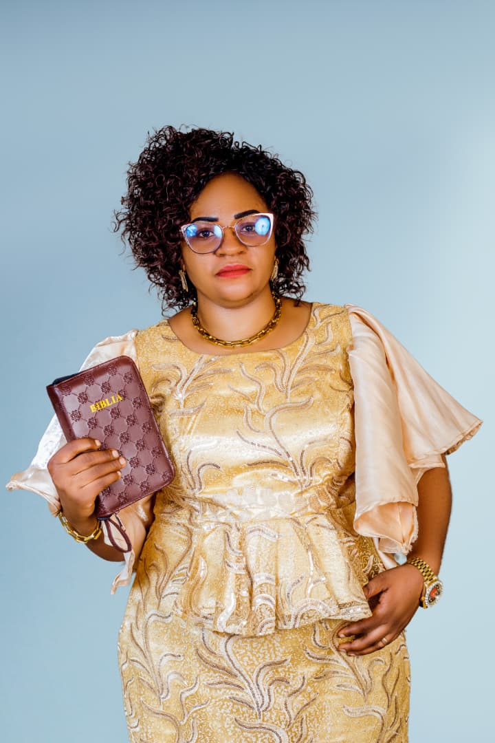 Mchungaji Sarafina Joshua